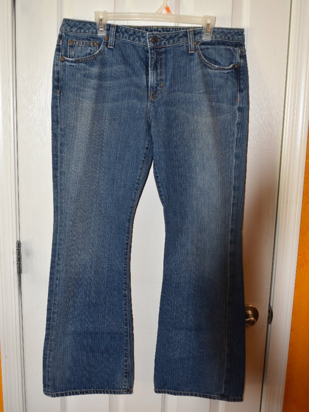 GAP Boot Cut Jeans Women's Size 6 Medium Wash Denim